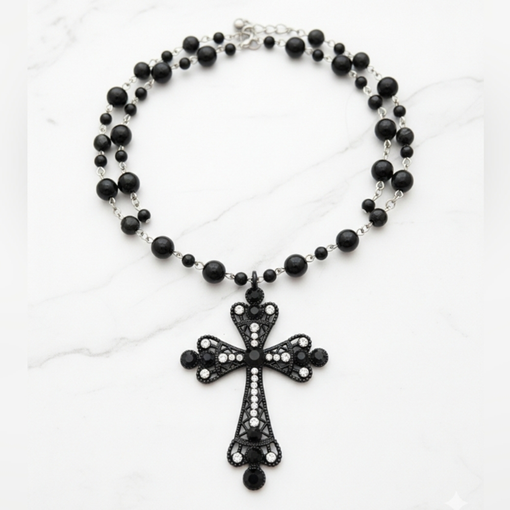 🆕️ Elegant Goth Black Beaded Cross Necklace
